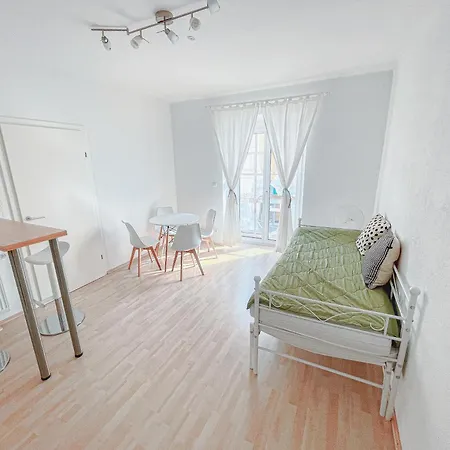 Contactless Self-check-in - Studio, 5 Minutes To Center