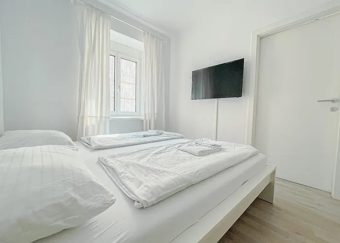 Apartment Contactless Self-check-in - Studio, 5 Minutes To Center Graz